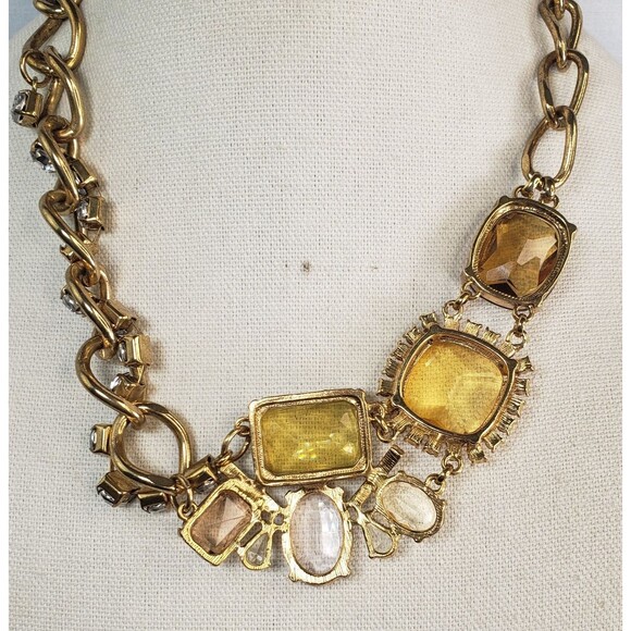 Vintage Talbot Gold Tone Cut Crystal & Resin Statement Necklace - Picture 11 of 12